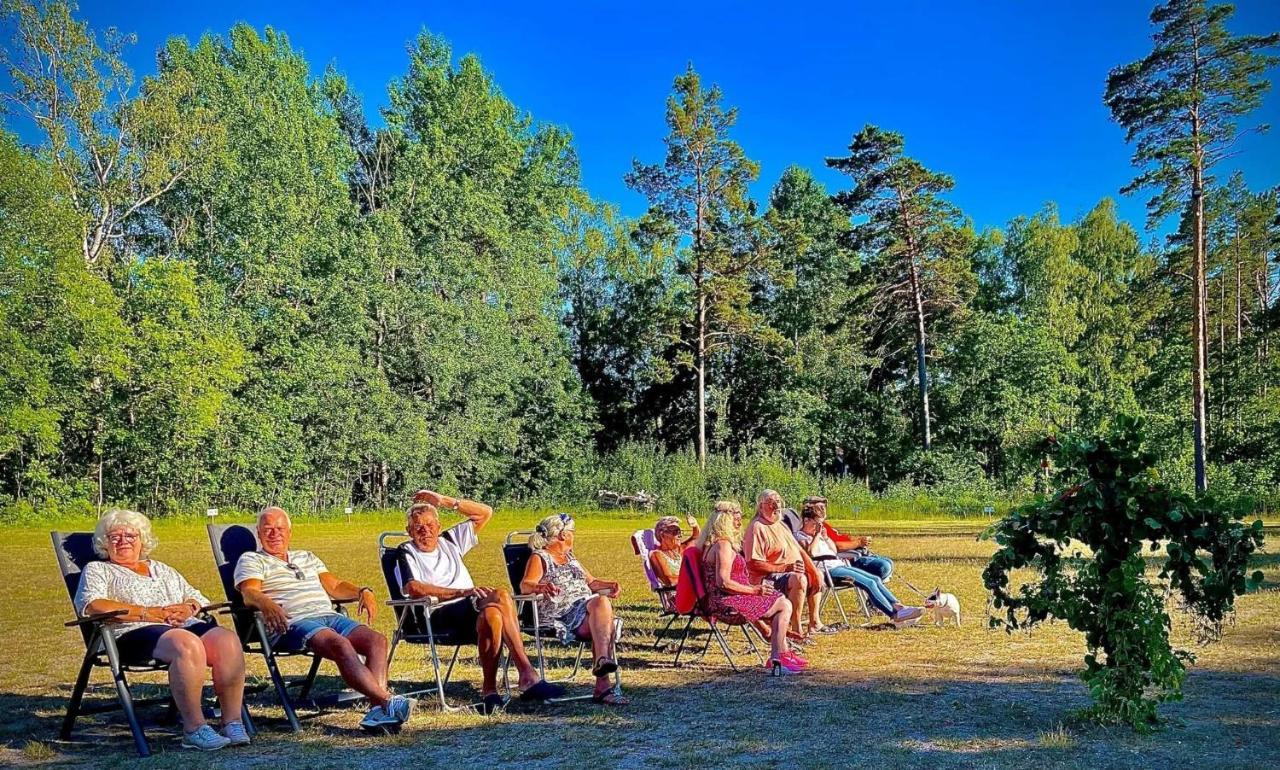 ホテル Raella Camp - Oeland ボリホルム エクステリア 写真